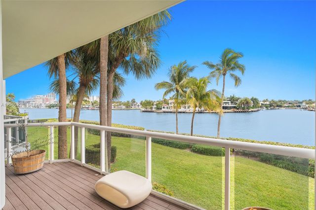 3801 NE 207th Street TH6, Aventura, FL 33180