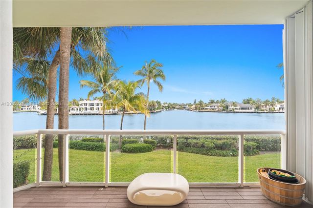 3801 NE 207th Street TH6, Aventura, FL 33180