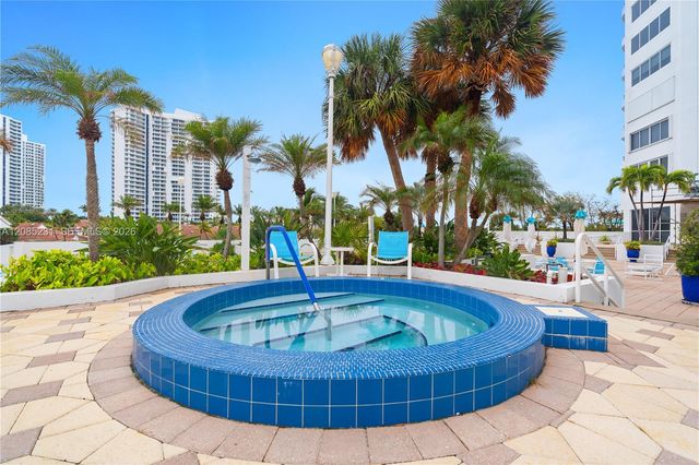 3801 NE 207th Street TH6, Aventura, FL 33180