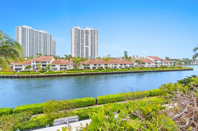 3801 NE 207th Street TH6, Aventura, FL 33180
