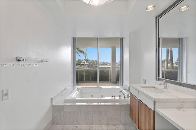 3801 NE 207th Street TH6, Aventura, FL 33180
