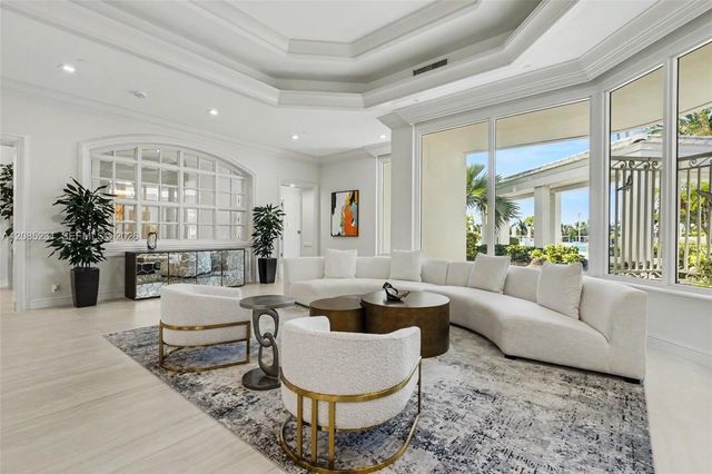3801 NE 207th Street TH6, Aventura, FL 33180