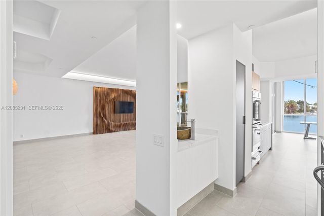 3801 NE 207th Street TH6, Aventura, FL 33180