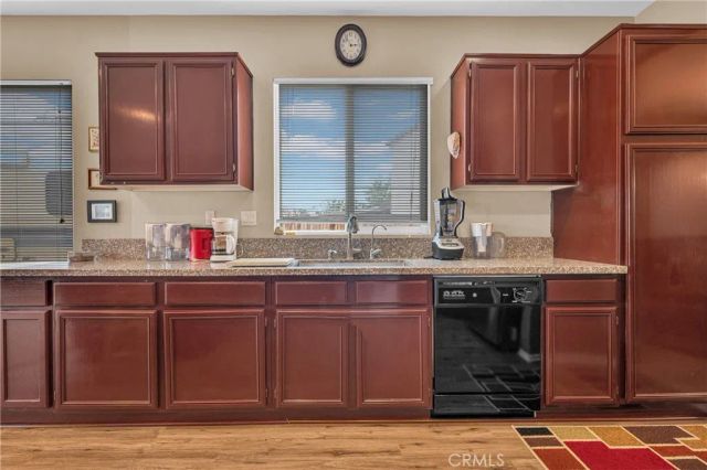 11196 Charleston, Adelanto, CA 92301