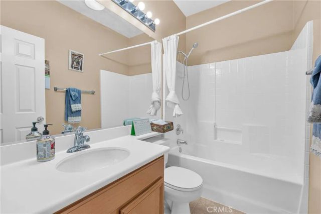 11196 Charleston, Adelanto, CA 92301
