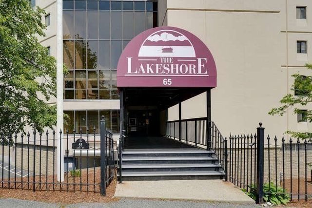 65 Lake Avenue 508, Worcester, MA 01604
