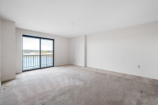 65 Lake Avenue 508, Worcester, MA 01604