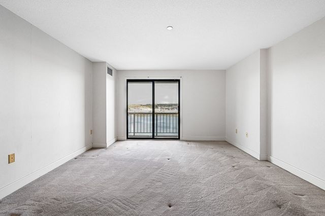 65 Lake Avenue 508, Worcester, MA 01604