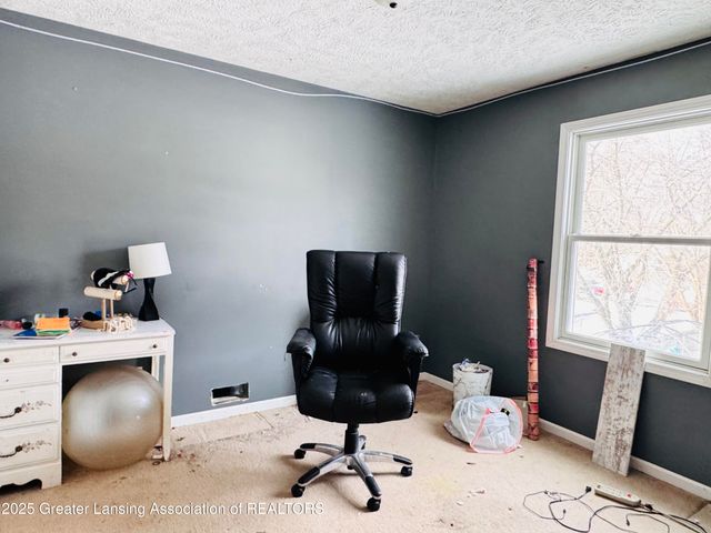 6046 Pheasant Avenue, Lansing, MI 48911