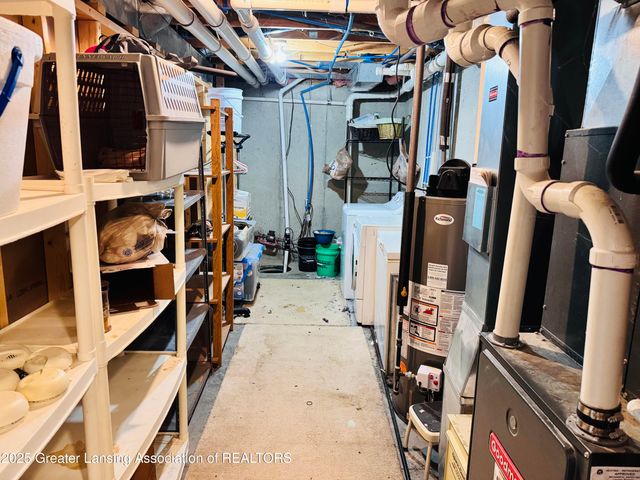 6046 Pheasant Avenue, Lansing, MI 48911