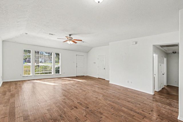 14021 Buckskin Drive, Willis, TX 77378