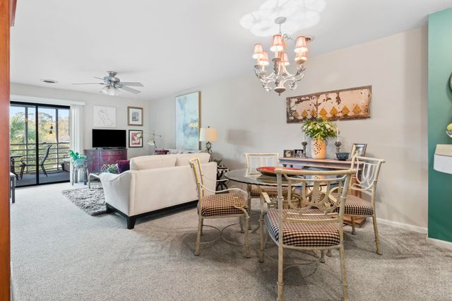 712 S Dogwood Dr Apt 302, Surfside Beach, SC 29575