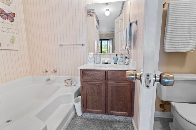 712 S Dogwood Dr Apt 302, Surfside Beach, SC 29575