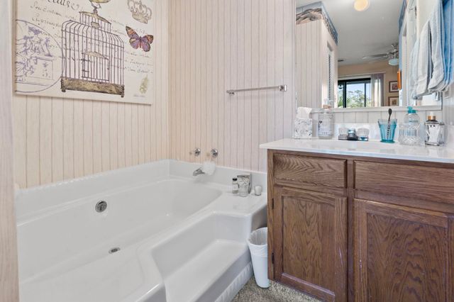 712 S Dogwood Dr Apt 302, Surfside Beach, SC 29575