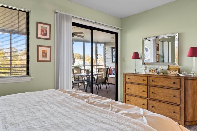 712 S Dogwood Dr Apt 302, Surfside Beach, SC 29575