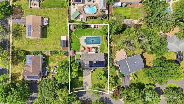 3 Winterberry Circle, Piscataway, NJ 08854