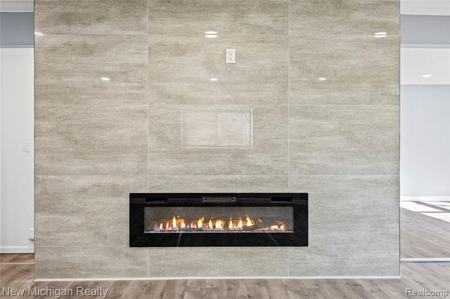 21901 Harding Street, Oak Park, MI 48237