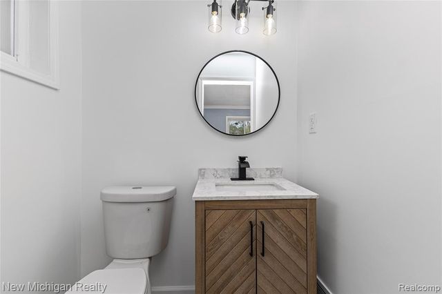 21901 Harding Street, Oak Park, MI 48237