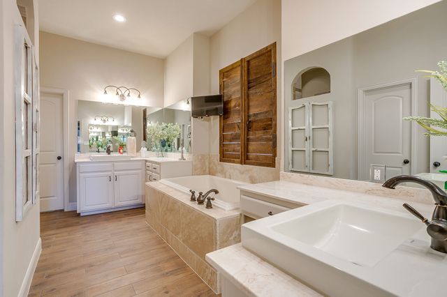 119 Antler Ridge Court, Azle, TX 76020