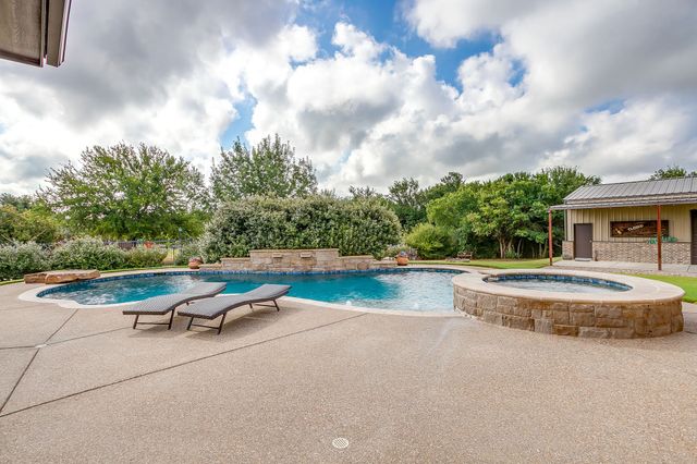 119 Antler Ridge Court, Azle, TX 76020
