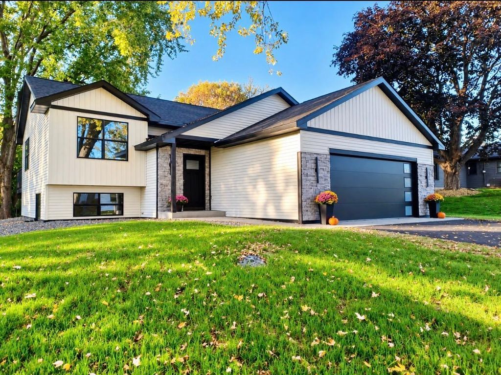 15051 Upper 63rd Street North, Stillwater, MN 55082 — exterior