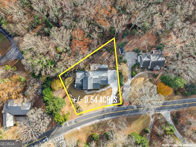 669 Dixon Drive, Gainesville, GA 30501