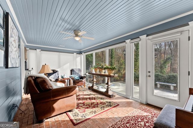 669 Dixon Drive, Gainesville, GA 30501