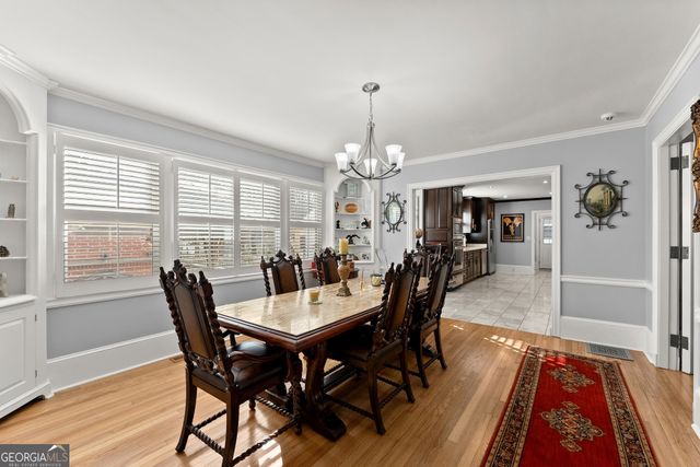 669 Dixon Drive, Gainesville, GA 30501