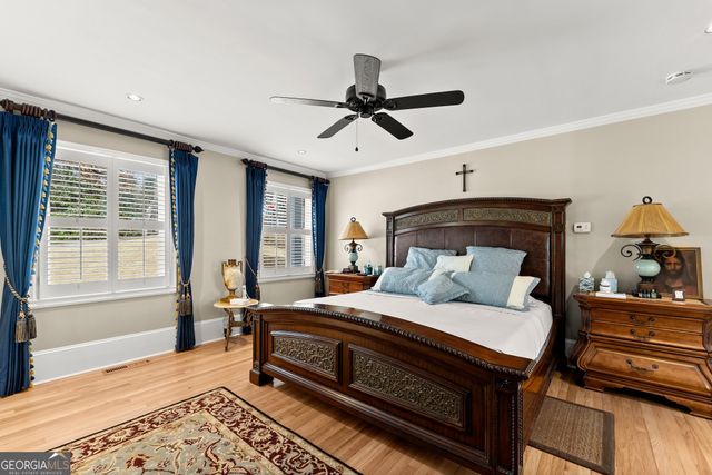 669 Dixon Drive, Gainesville, GA 30501