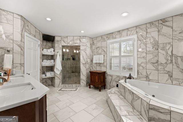 669 Dixon Drive, Gainesville, GA 30501