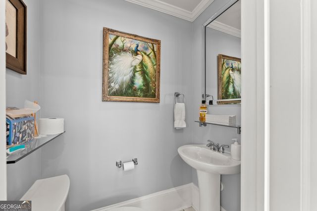 669 Dixon Drive, Gainesville, GA 30501