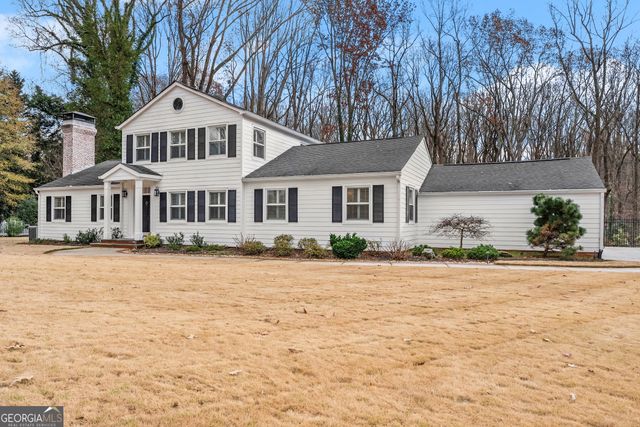 669 Dixon Drive, Gainesville, GA 30501