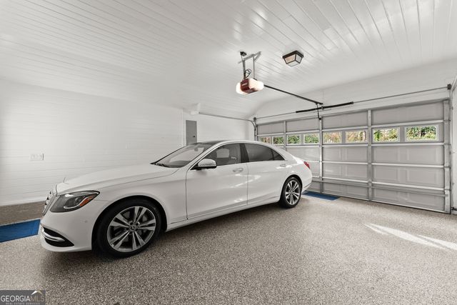 669 Dixon Drive, Gainesville, GA 30501