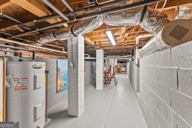 669 Dixon Drive, Gainesville, GA 30501