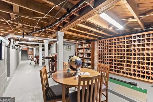 669 Dixon Drive, Gainesville, GA 30501