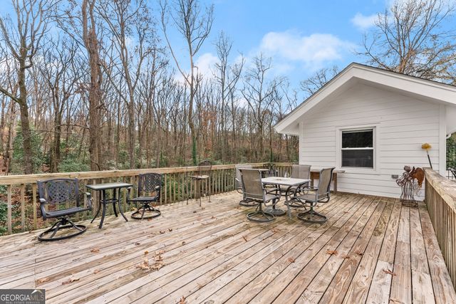 669 Dixon Drive, Gainesville, GA 30501