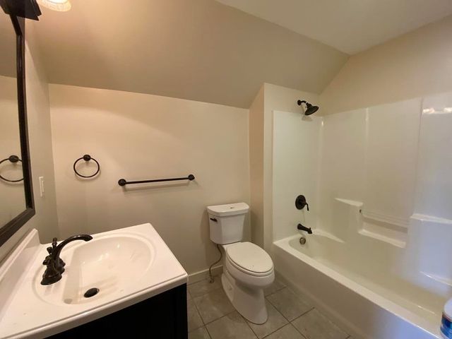 309 Bradford Road, Newport, NH 03773