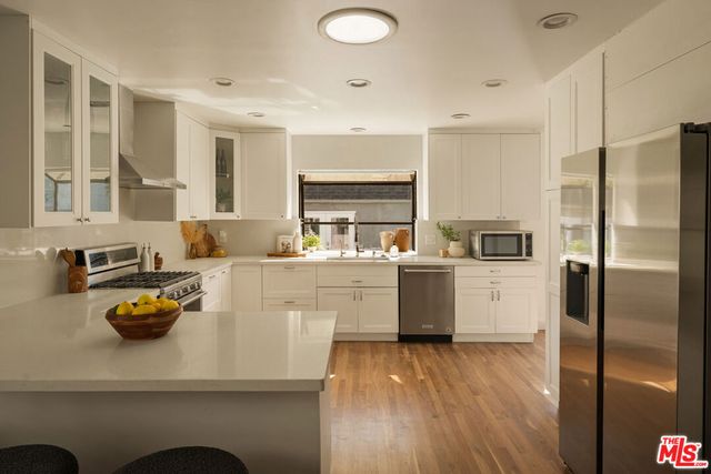363 Huntley Drive, West Hollywood, CA 90048