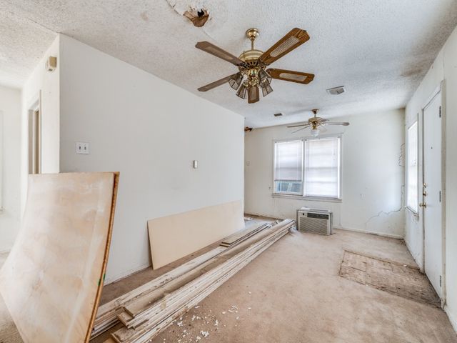 1109 Roosevelt Street, Arlington, TX 76011