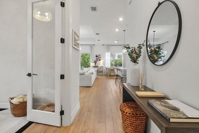 10369 Northbrook Circle, Palm Beach Gardens, FL 33412