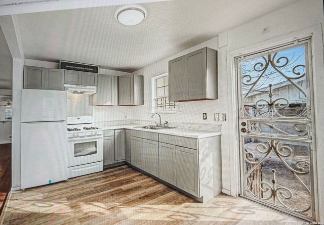 2506 W Mulberry, San Antonio, TX 78228