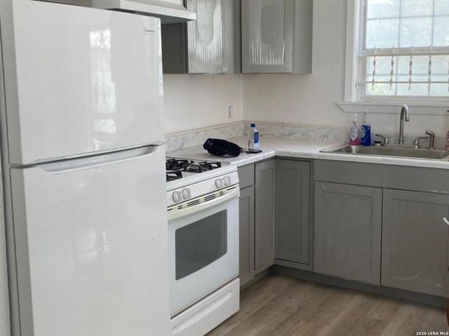 2506 W Mulberry, San Antonio, TX 78228