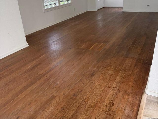 2506 W Mulberry, San Antonio, TX 78228