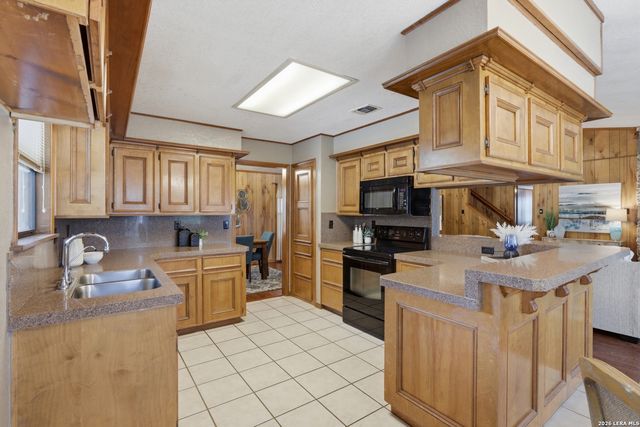 21440 FM 306, Canyon Lake, TX 78133