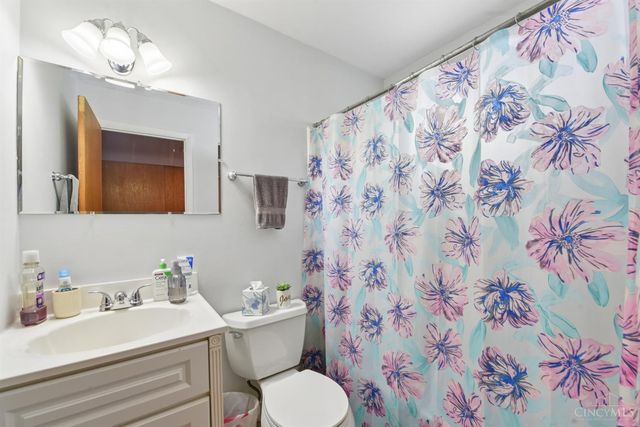 5514 Cove Court, Cincinnati, OH 45238