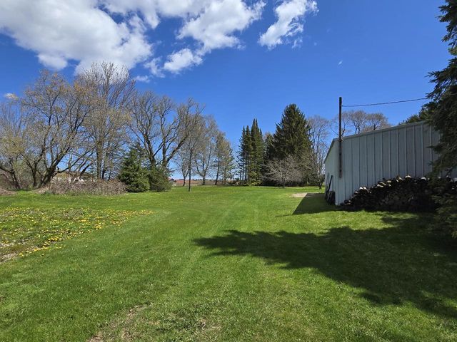 323 S Heritage DRIVE, Oostburg, WI 53070