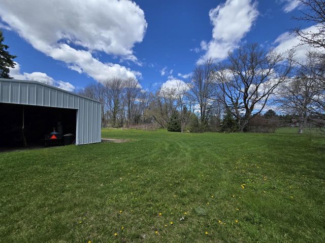 323 S Heritage DRIVE, Oostburg, WI 53070