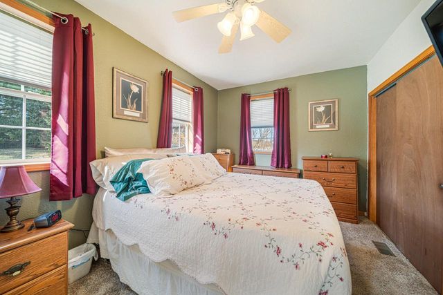323 S Heritage DRIVE, Oostburg, WI 53070