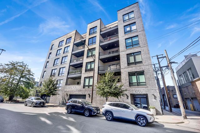 650 N Morgan Street 404, Chicago, IL 60642