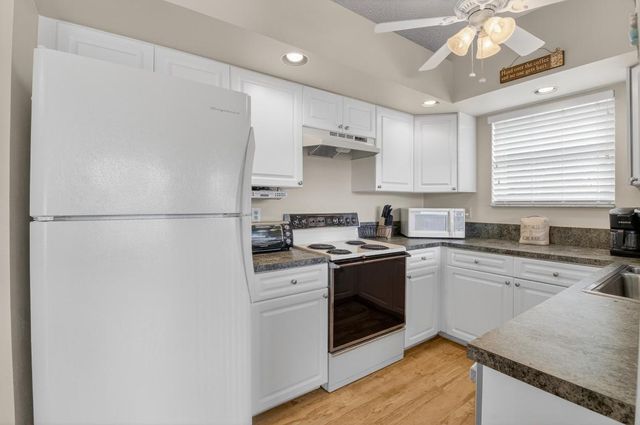 18290 Covina Way A, Boca Raton, FL 33498